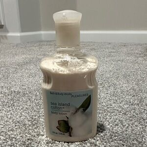 Bath & Body Works‎ Sea Island Cotton body lotion discontinued original formula